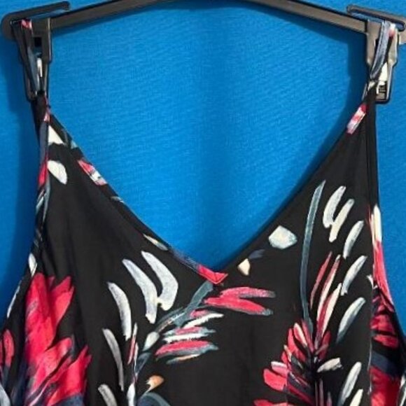 BRAND NEW ~ NWT ~ $38.00 VAN WINKLE & CO BRUSH STROKES TANK TOP SIZE M / MEDIUM - Picture 5 of 12